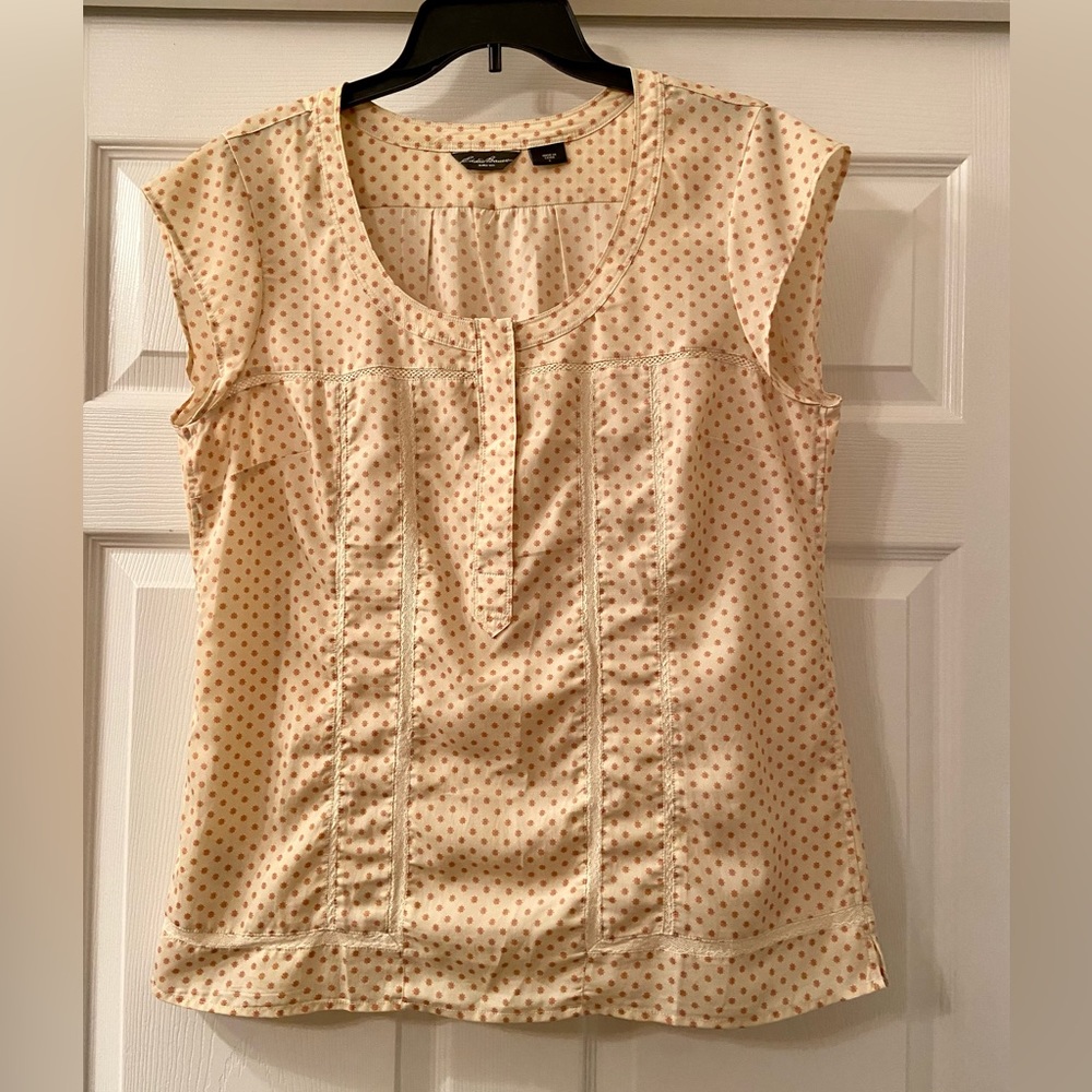 Western Floral cap sleeved blouse, Eddie Bauer,  size Large, rich butter & coral